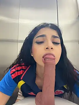 ArieliciousXXX Live XXX-Chat
