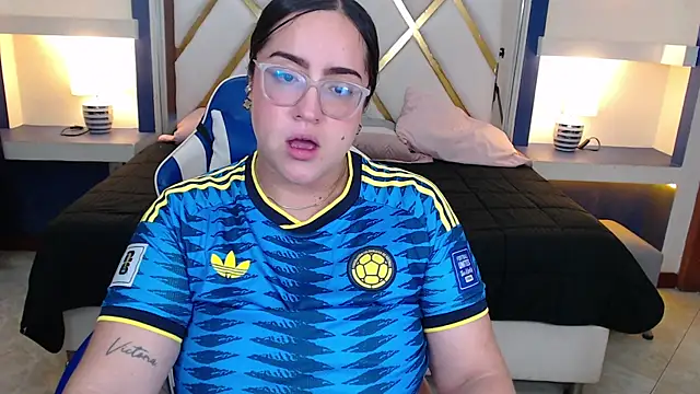Sofiia_davis23 Adlı Modelin Canlı XXX Sohbeti