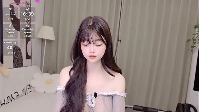 uikyy1's Live XXX Chat