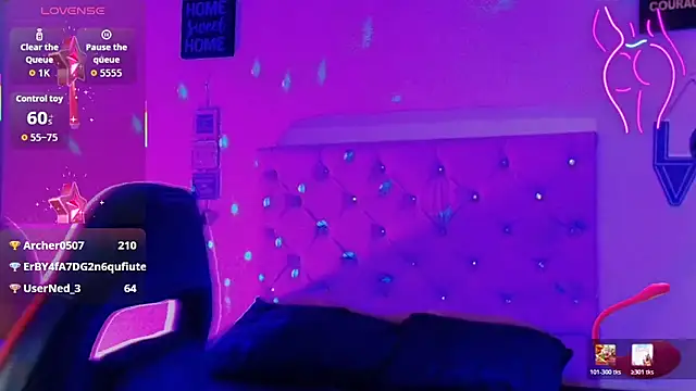naomifire_'s Live XXX Chat