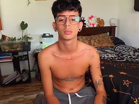 ibrat_andy1n Webbikameraesitys