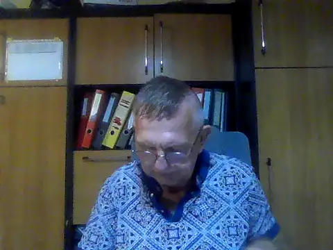 Robotnikm লাইভ XXX চ্যাট