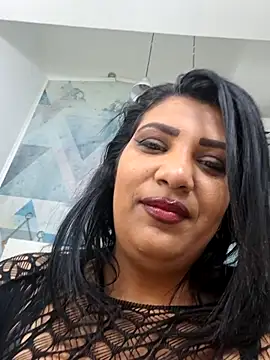 دردشة AmyCubes الجنسية المباشرة