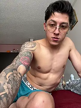 Valery_Salmons 现场XXX聊天