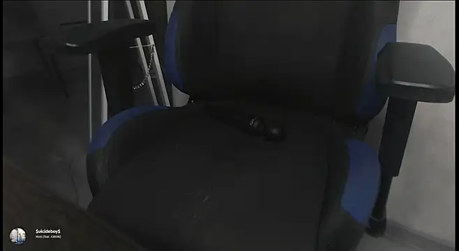 cute_mushroom's Live XXX Chat
