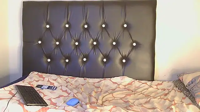 XXX chat uživo modela MilfGripMachinee