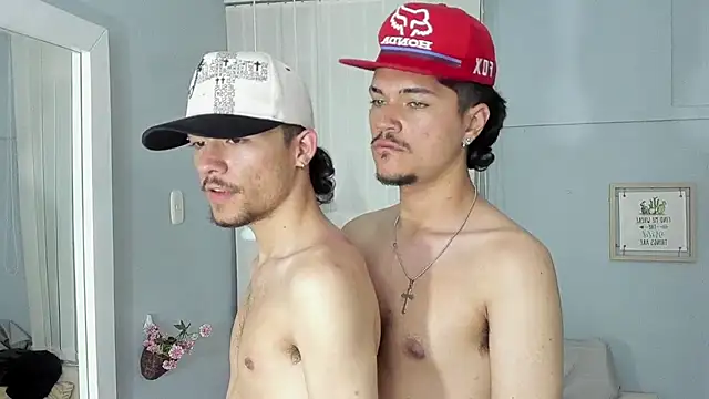 Онлайн чат XXX Briian__