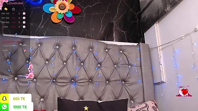 LAILAGUMMY XXX чат на живо
