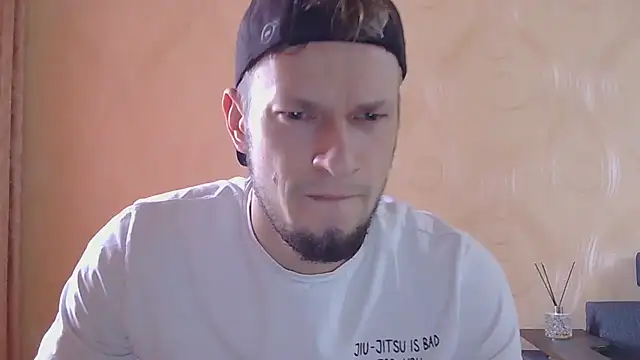 Онлайн чат XXX frama666