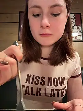 Czat XXX na żywo – Dina_Tease