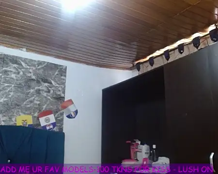 LITTLEKITTY19 live XXX chat