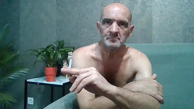 צ'אט XXX בשידור חי של skorpibg65