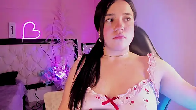 Czat XXX na żywo – Julieth_Caandy
