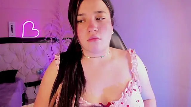 Julieth_CaandyのライブXXXチャット