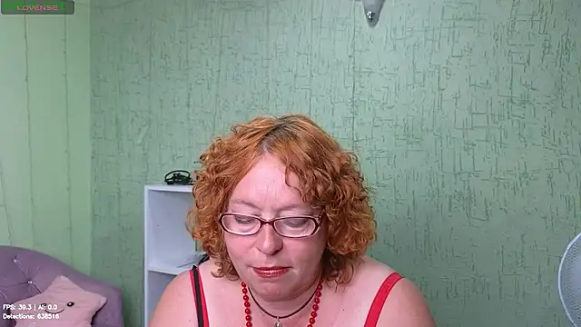 Živý XXX chat Fara_Flutte