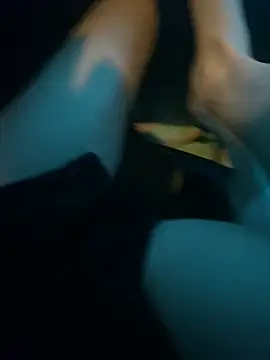 littleqiu – Naživo XXX chat