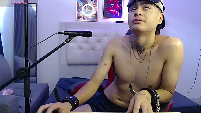 Ninou_14 Live XXX-chat