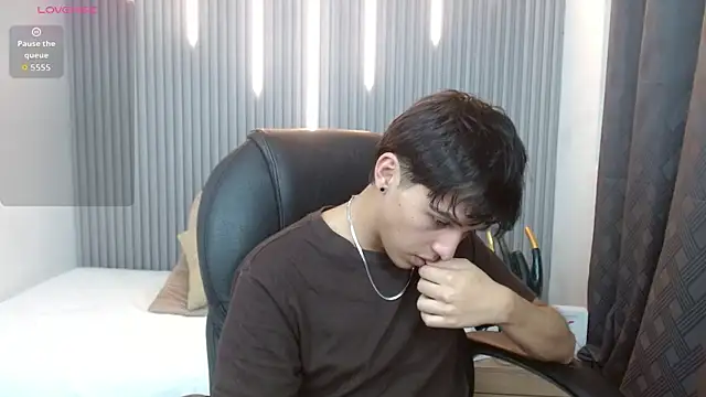 StiwenTwink's Live XXX Chat