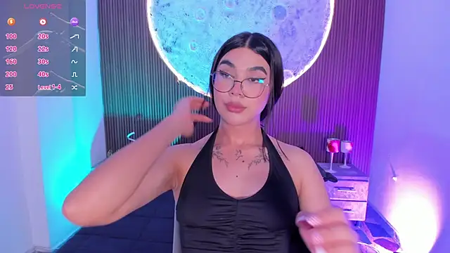 Онлайн чат XXX RoseCassie