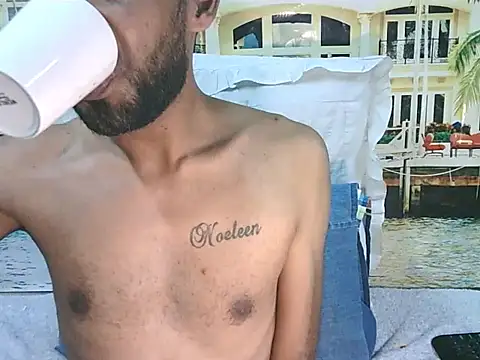 Chat XXX en directo de IndianMagicMike