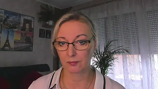 vanessa_chat: απευθείας συνομιλία ΧΧΧ
