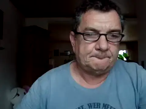 Nobbie444 লাইভ XXX চ্যাট
