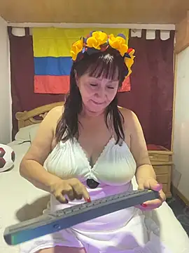 Savvanahh élő XXX-chatje