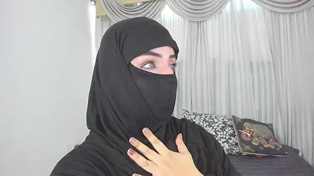 Uzra_hayed Adlı Modelin Canlı XXX Sohbeti
