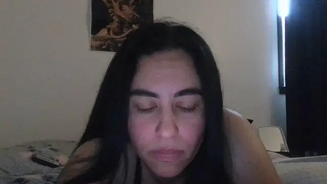 WetFlower69 Adlı Modelin Canlı XXX Sohbeti