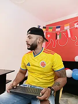 Chat +18 de Mike_savage3 ao vivo