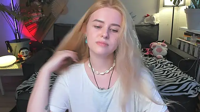 Alexa_PirsのライブXXXチャット