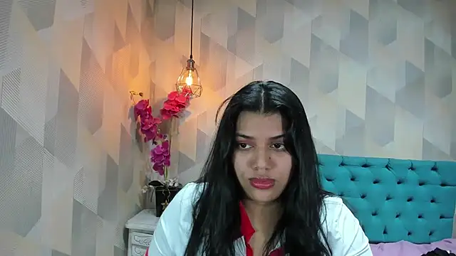 LindaBreeS Live XXX-chat