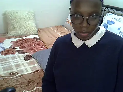 Sweet_Bear Chat XXX in diretta