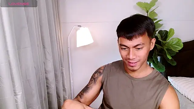 PinooyMilker Live XXX-Chat
