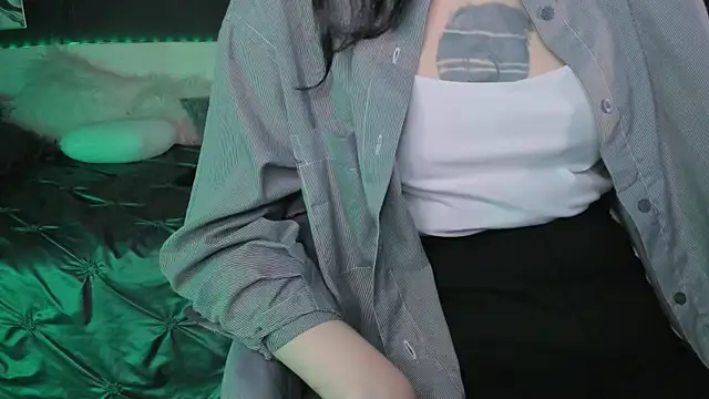 Živý XXX chat Maykinkya
