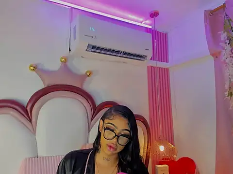 Mia_Jansen 即時 XXX 聊天