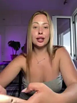AlisaWhite – Naživo XXX chat