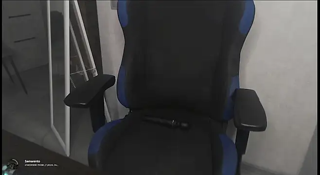 cute_mushroom's Live XXX Chat