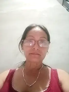 XXX chat uživo modela Cucci07
