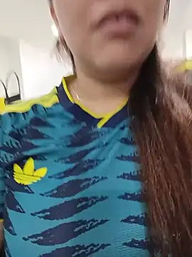 SARA_21-'s Live XXX Chat