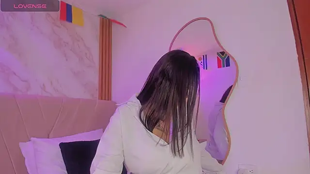 Chat +18 de sharonscoth ao vivo
