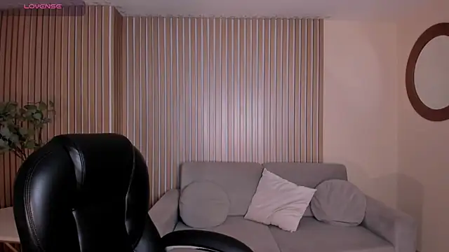 NatalieLewis Chat XXX in diretta