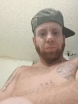 Clarkodile95's Live XXX Chat