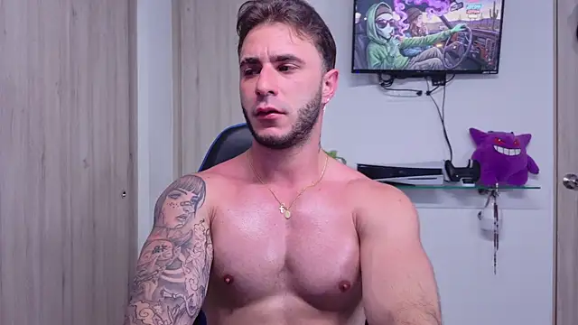Pokazy przed kamerką – Latino_stud4u
