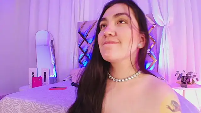 KathiaJenner Chat XXX in diretta