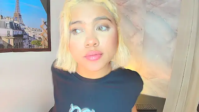 sofiacastillo01's Live XXX Chat