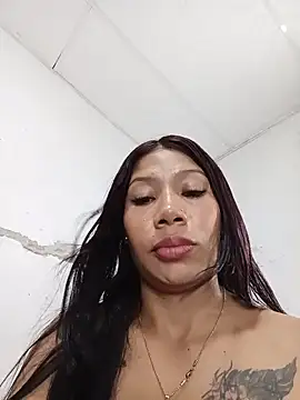 Rous-squir's Live XXX Chat