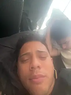 Alejandro_and_Deiby élő XXX-chatje