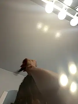 ChicagoMadeThirdLeg Show in webcam