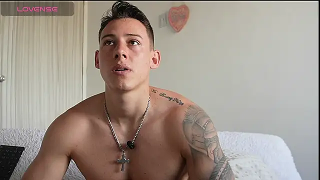 Muscle_King_Cum Adlı Modelin Canlı XXX Sohbeti